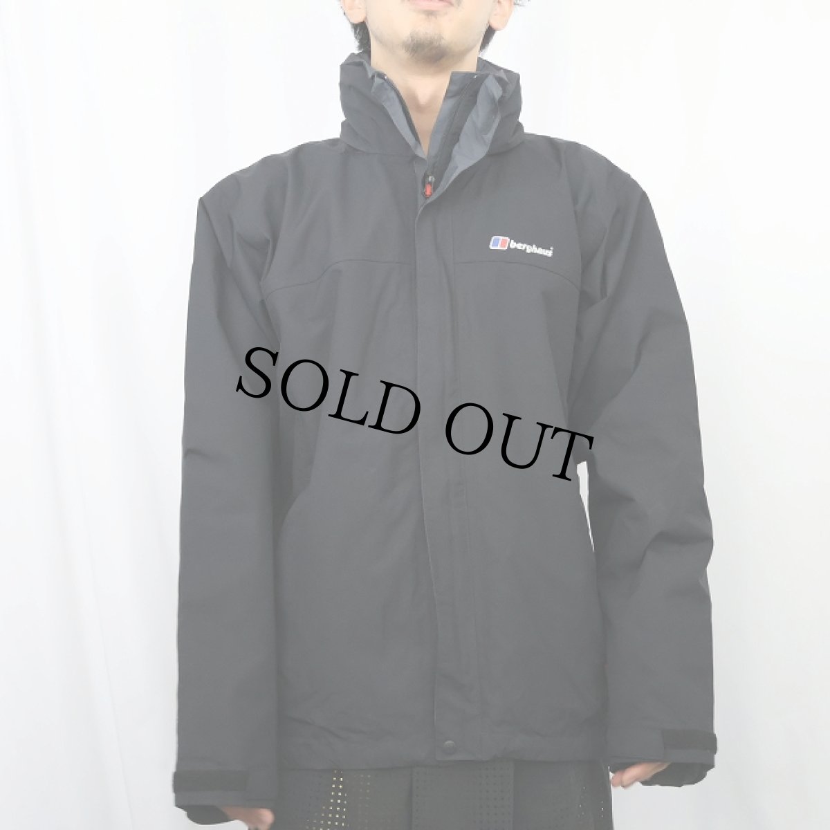 画像2: berghaus "AQ2" ソフトシェルパーカー BLACK XL (2)