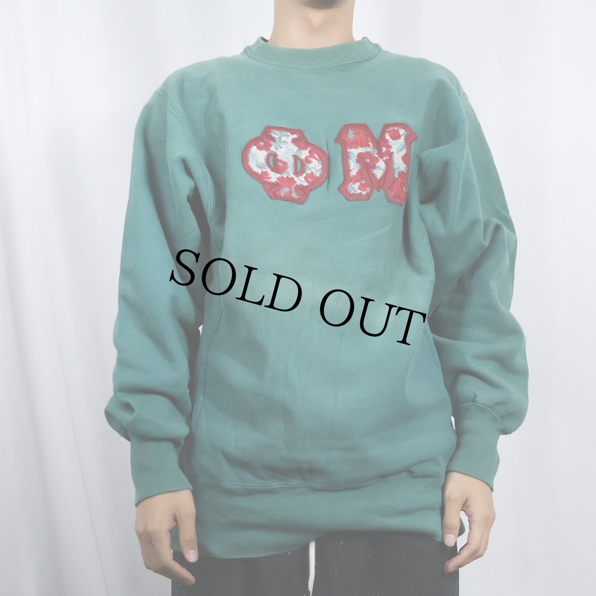 画像2: 80's Champion REVERSE WEAVE トリコタグ USA製 パッチ付きスウェット XL (2)