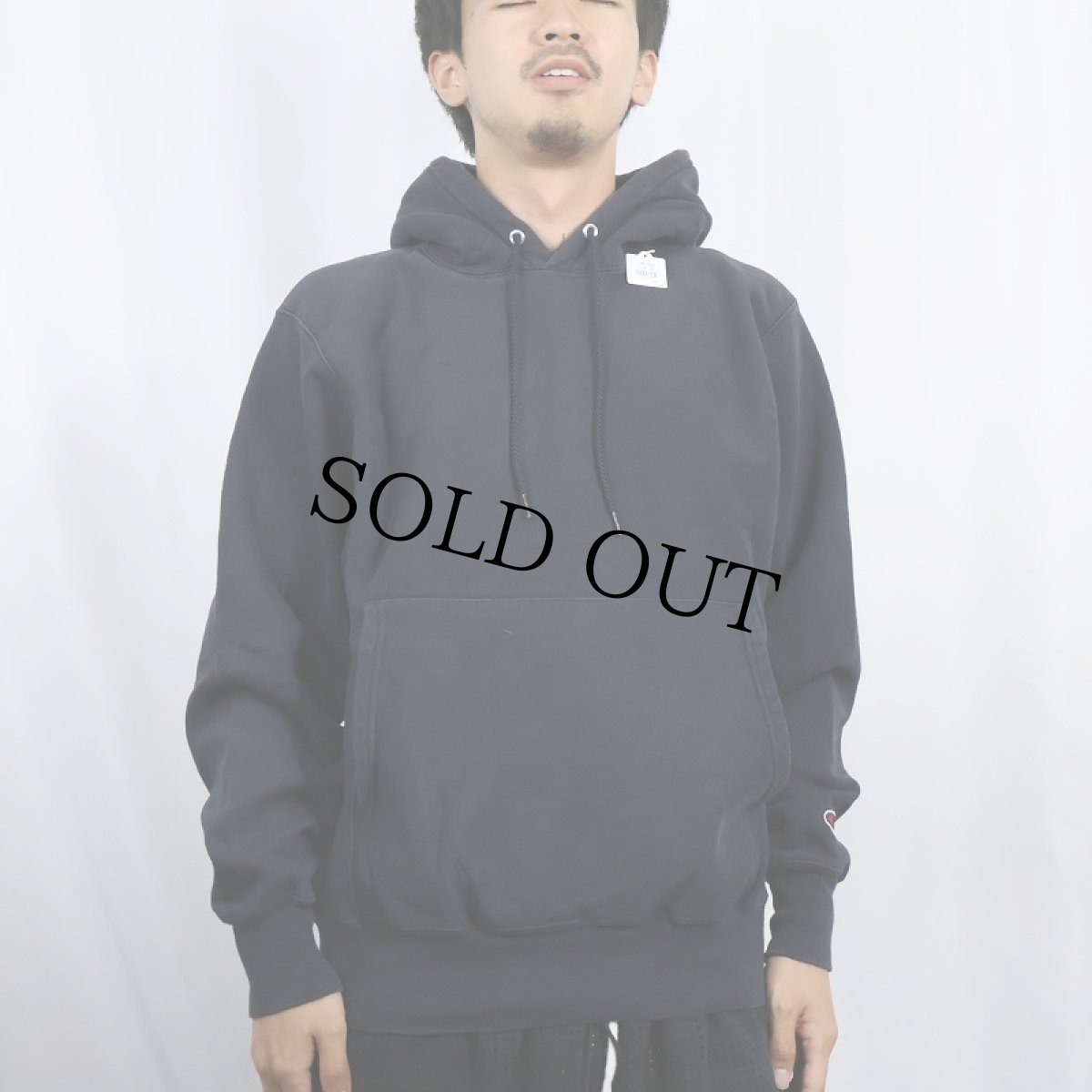 画像2: Champion PREMIUM REVERSE WEAVE 目無し スウェットフーディー BLACK S (2)