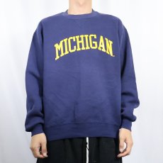 画像2: 90's RUSSELL ATHLETIC USA製 前V "MICHIGAN" プリントスウェット NAVY L (2)