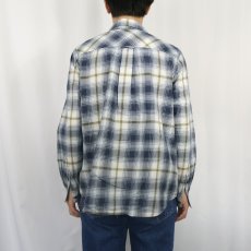 画像3: PENDLETON オンブレーチェック柄 コットンボタンダウンシャツ L (3)