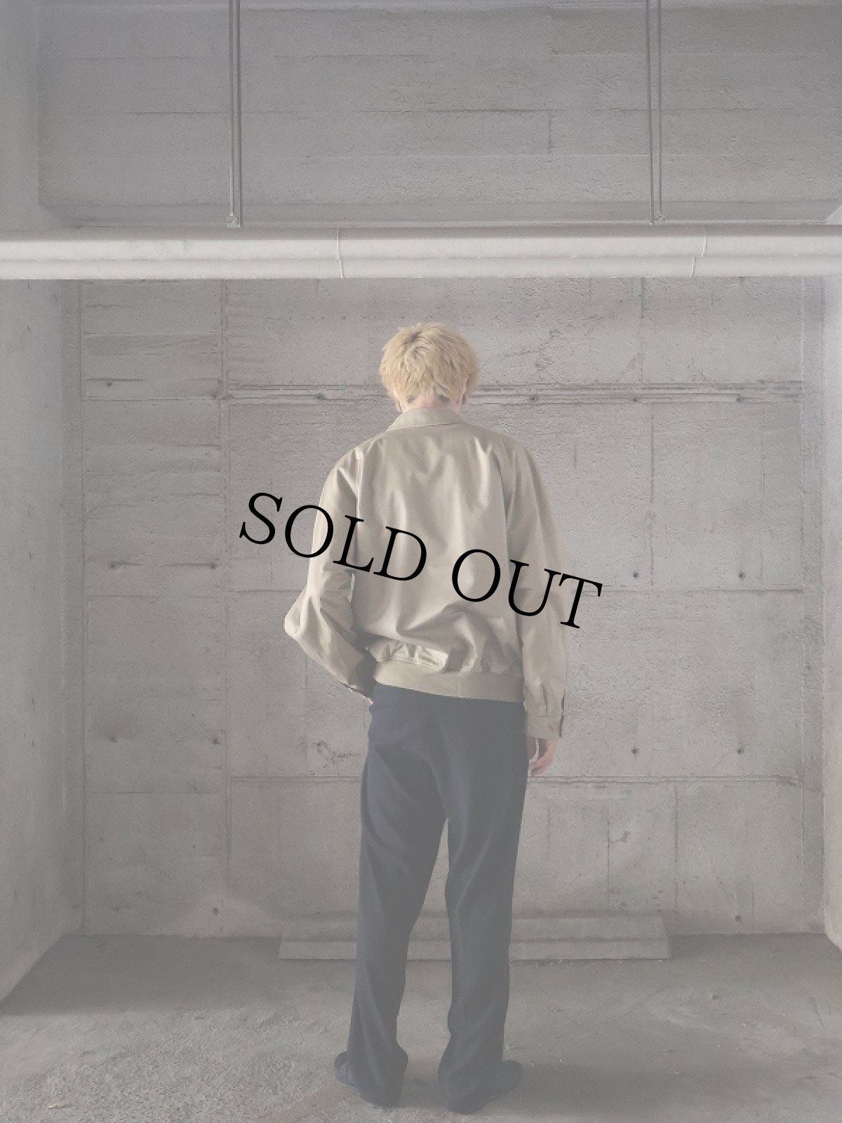 画像5: 90's Burberrys' SPAIN製 ロゴ刺繍 スイングトップ SIZE 42 1/2 (5)