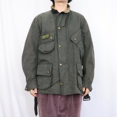 画像2: 90's Barbour ENGLAND製 "INTERNATIONAL SUIT" オイルドジャケット 3ワラント (2)