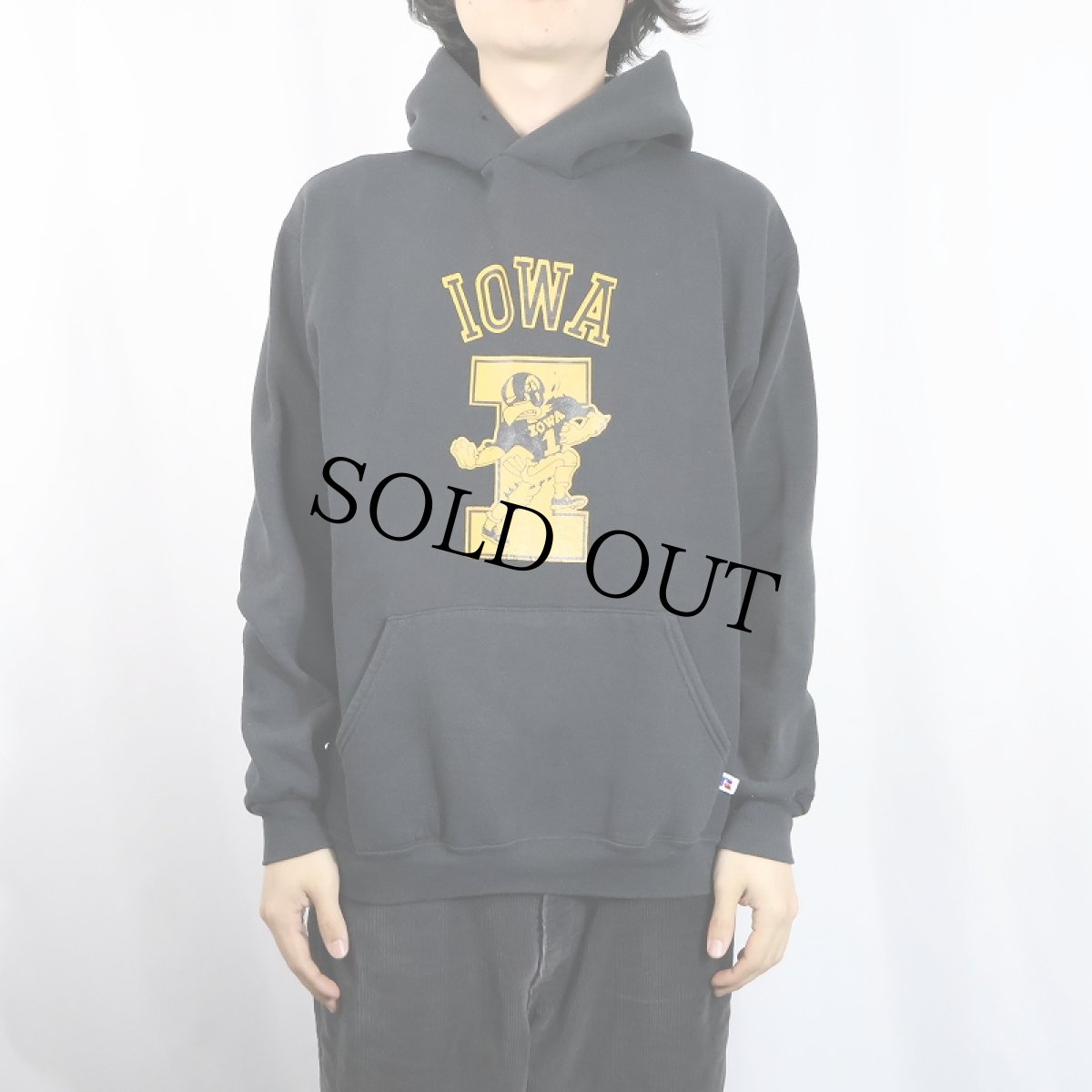 画像2: 80's RUSSELL ATHLETIC USA製 "IOWA" プリントスウェットフーディー BLACK L (2)