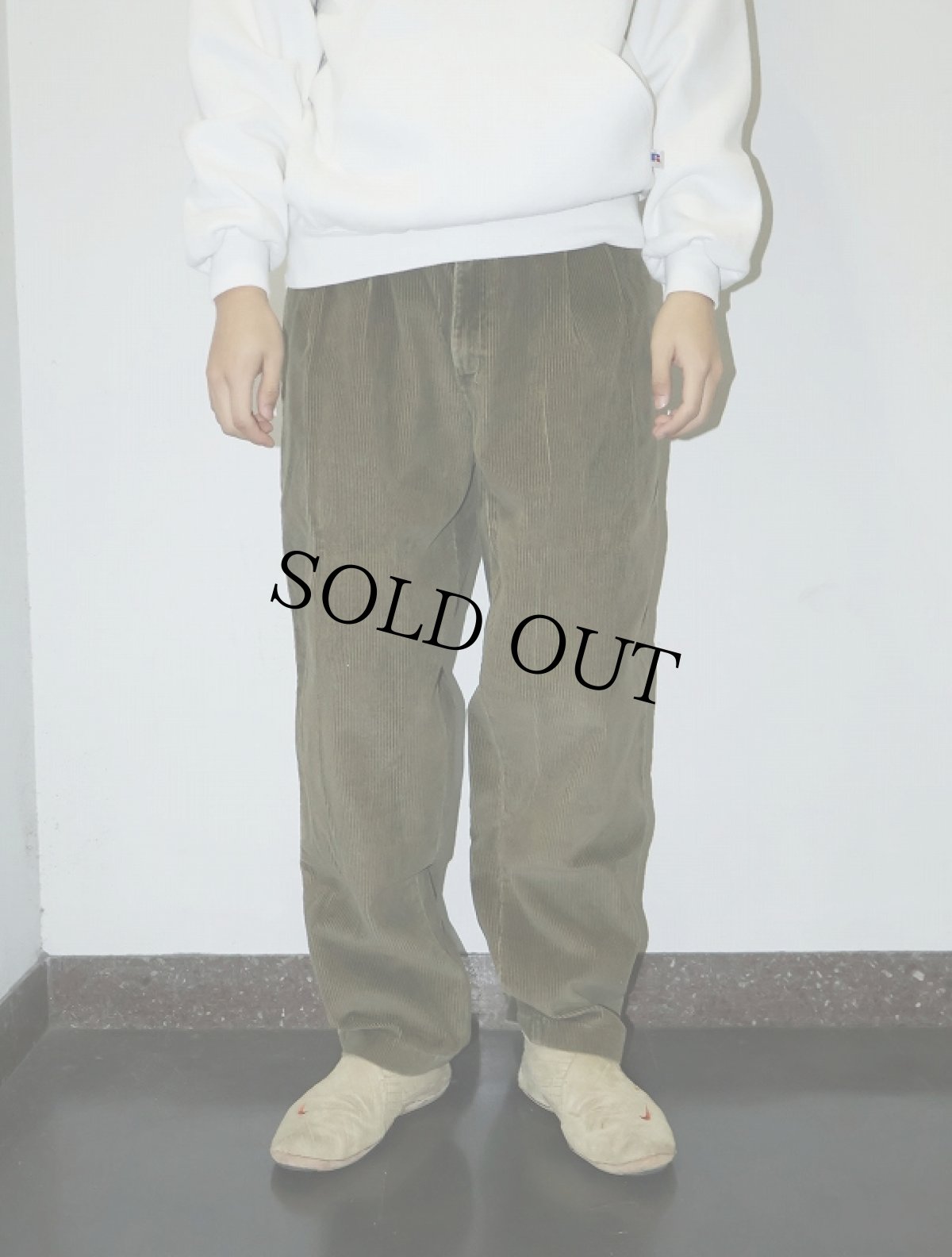 画像3: 2タック太畝コーデュロイパンツ W33 (3)