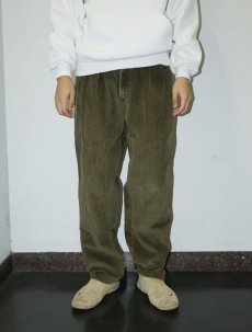 画像3: 2タック太畝コーデュロイパンツ W33 (3)