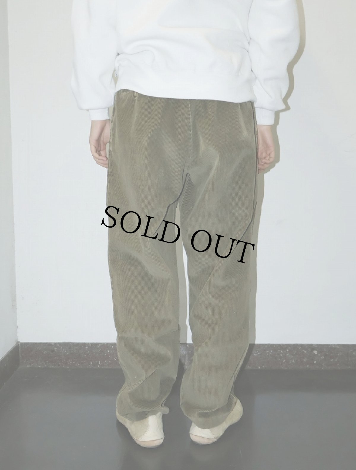 画像4: 2タック太畝コーデュロイパンツ W33 (4)