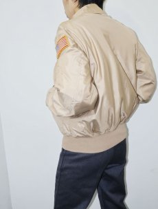 画像2: 2000's U.S.AIR FORCE CWU-45/P フライトジャケット "TAN" LARGE (2)