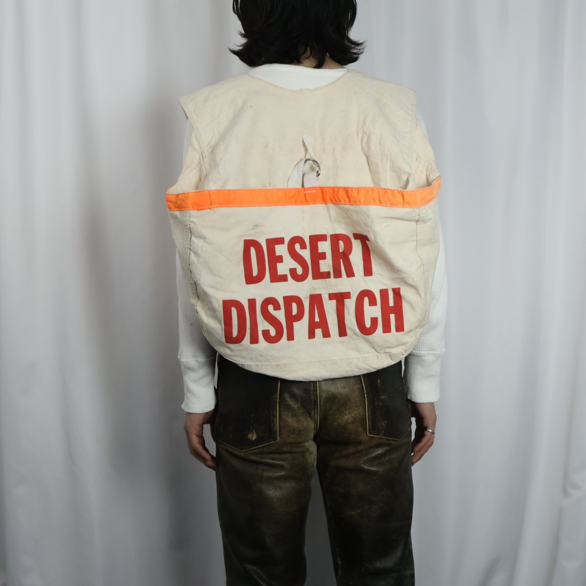 画像3: VINTAGE "DESERT DISPATCH" ニュースペーパーバッグベスト (3)