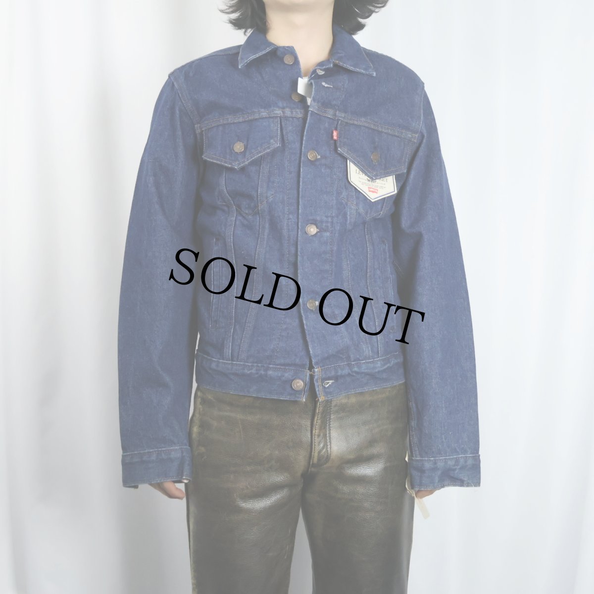 画像2: 80's Levi's 71506-0216 USA製 デニムジャケット ワンウォッシュ フラッシャー付きDEADSTOCK SIZE38 L (2)