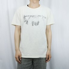 画像2: DENIM & SUPPLY RALPH LAUREN イラストプリントTシャツ M (2)