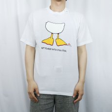 画像2: 90's JOHN BARON USA製 "NOT PLAYING WITH A FULL DUCK" イラストプリントTシャツ XL (2)