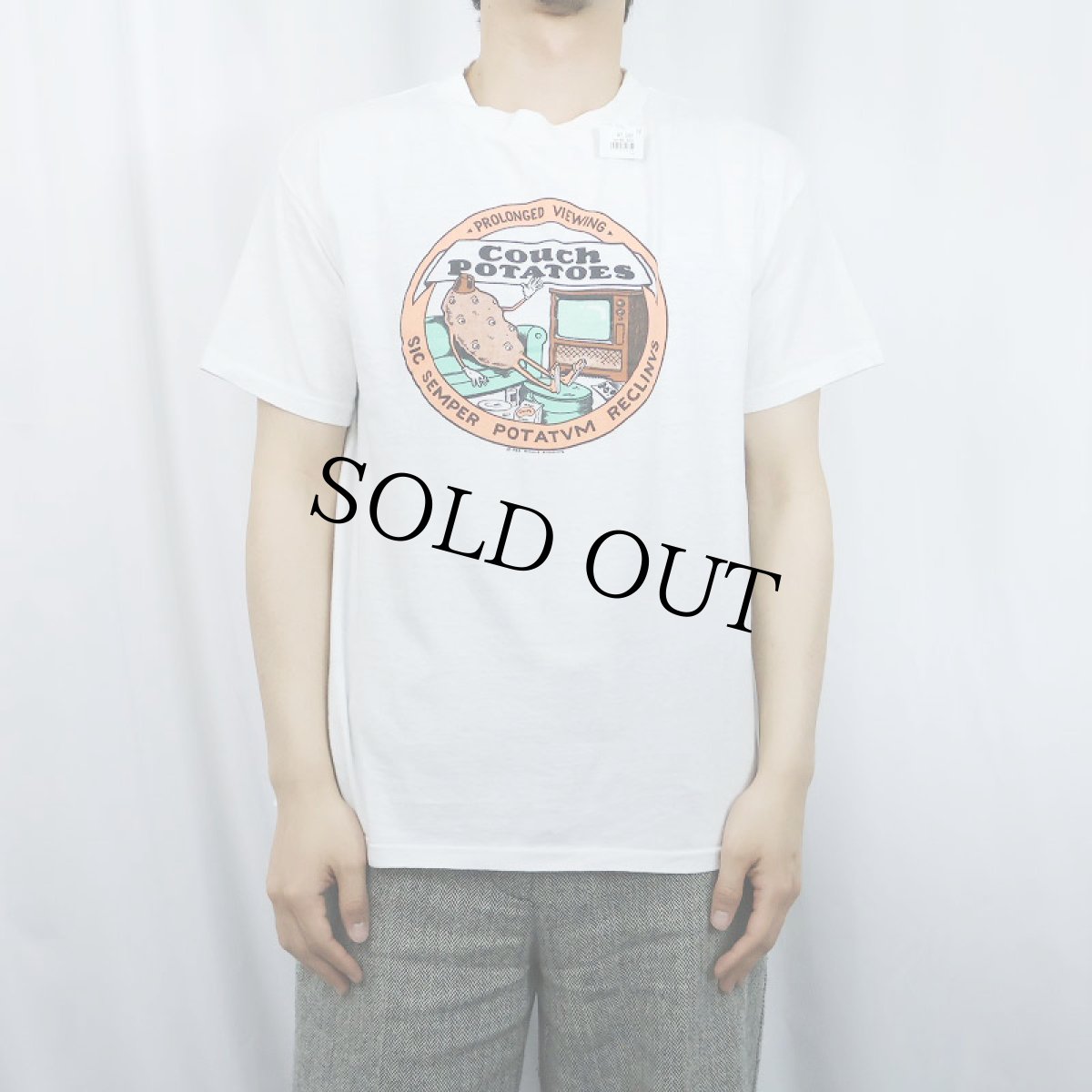 画像2: 80's Couch Potatoes シュールイラストプリントTシャツ L (2)