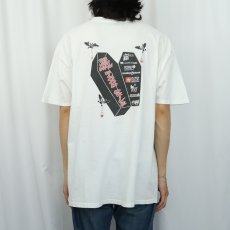 画像4: "I SURVIVED THE VEIN DRAIN" シュールイラストプリントTシャツ XL (4)