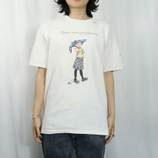 画像2: 90's Mary Engelbreit "Queens Never Make Bargains" イラストプリントTシャツ (2)