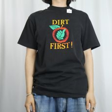 画像2: 80〜90's "DIRT FIRST!" イラストプリントTシャツ BLACK M (2)