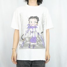 画像2: 90's Betty Boop USA製 "DKNY"パロディプリントTシャツ L (2)