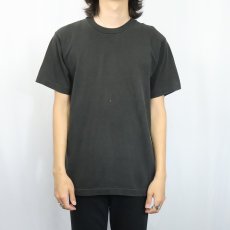 画像2: 90's FRUIT OF THE LOOM USA製 無地Tシャツ BLACK M (2)