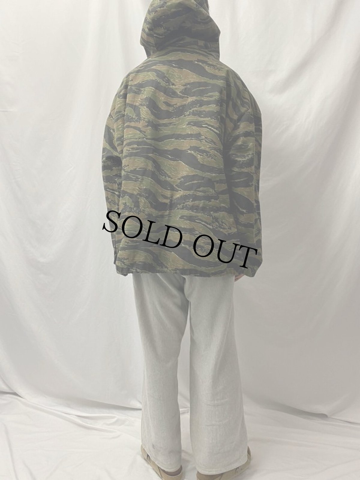 画像4: ROTHCO タイガーカモ柄 アノラックパーカー XXL (4)