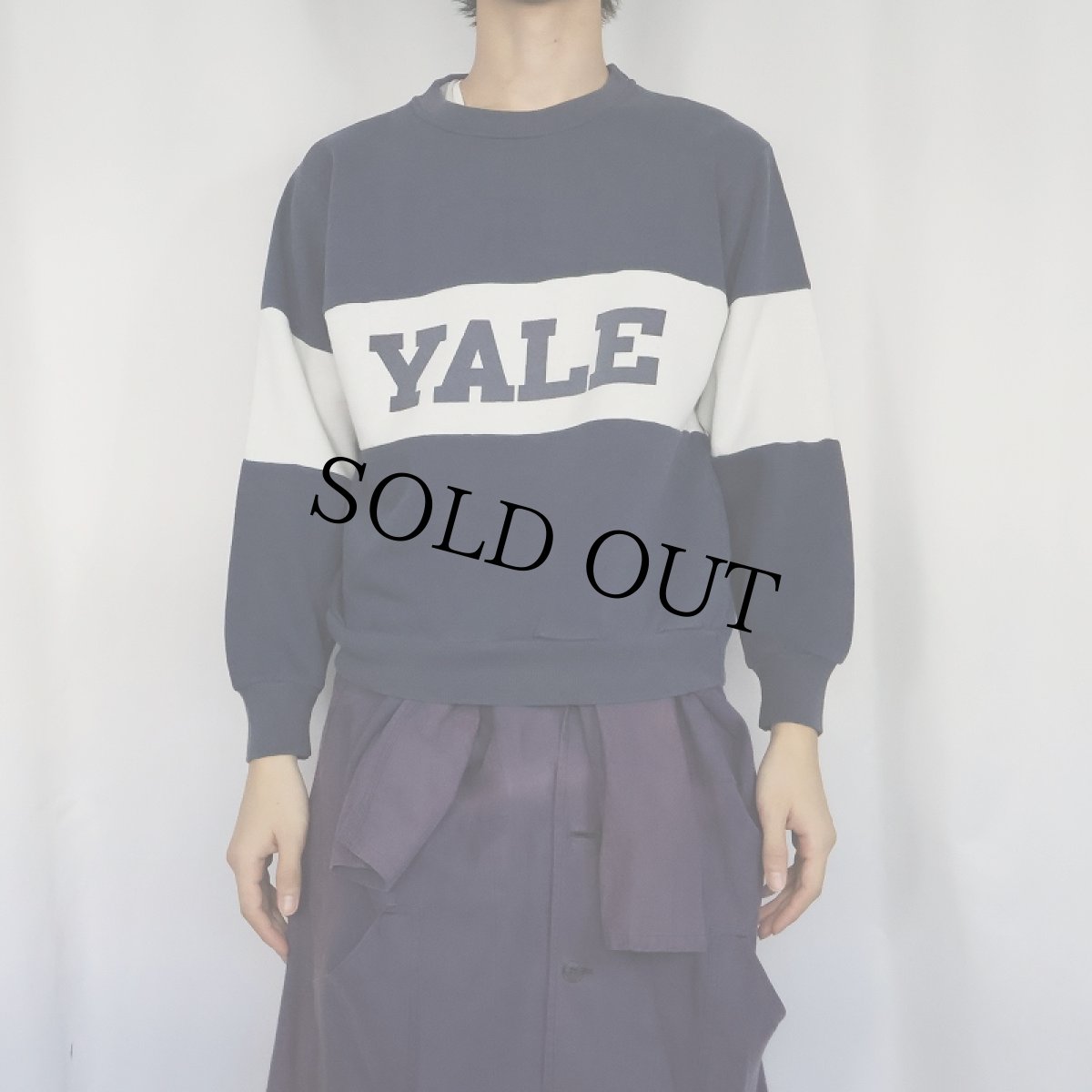 画像2: 80's Champion USA製 トリコタグ "YALE" 切り替えデザイン 染み込みプリントスウェット L (2)