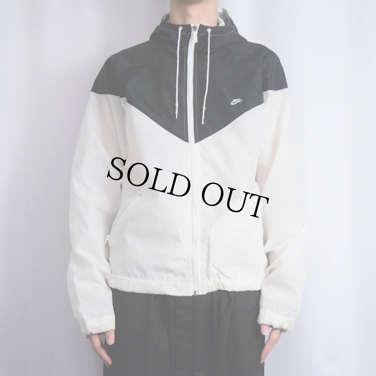 画像3: 90's NIKE 銀タグ 切り替えデザイン ジップパーカー BLACK M (3)