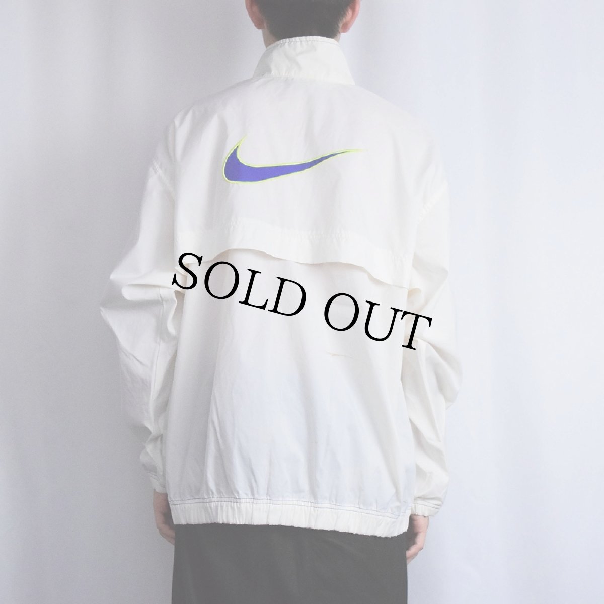 画像4: 90〜2000's NIKE ロゴ刺繍 切り替えデザイン ナイロンジャケット XL (4)