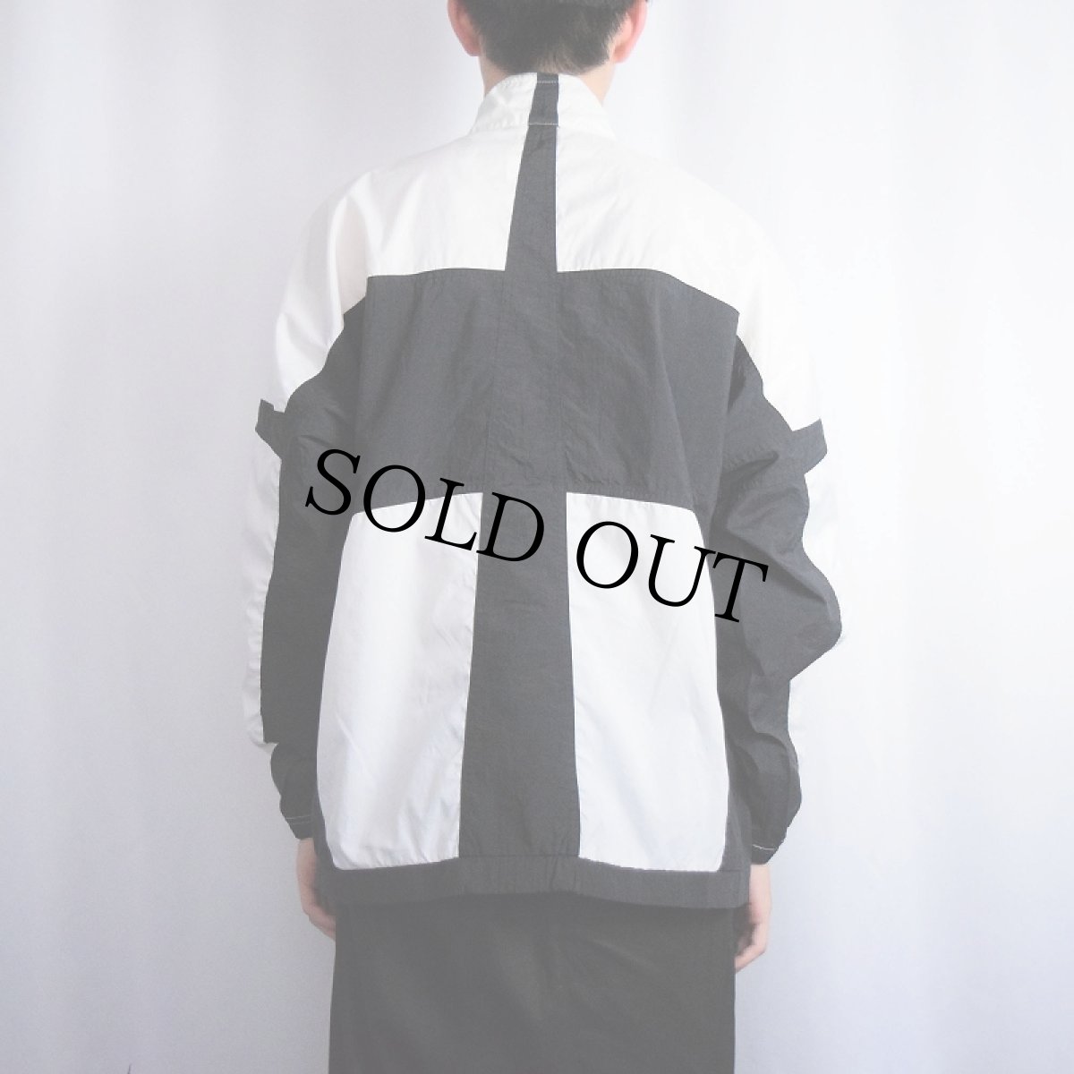 画像4: 90〜2000's NIKE ロゴ刺繍 切り替えデザイン ジップジャケット XL (4)