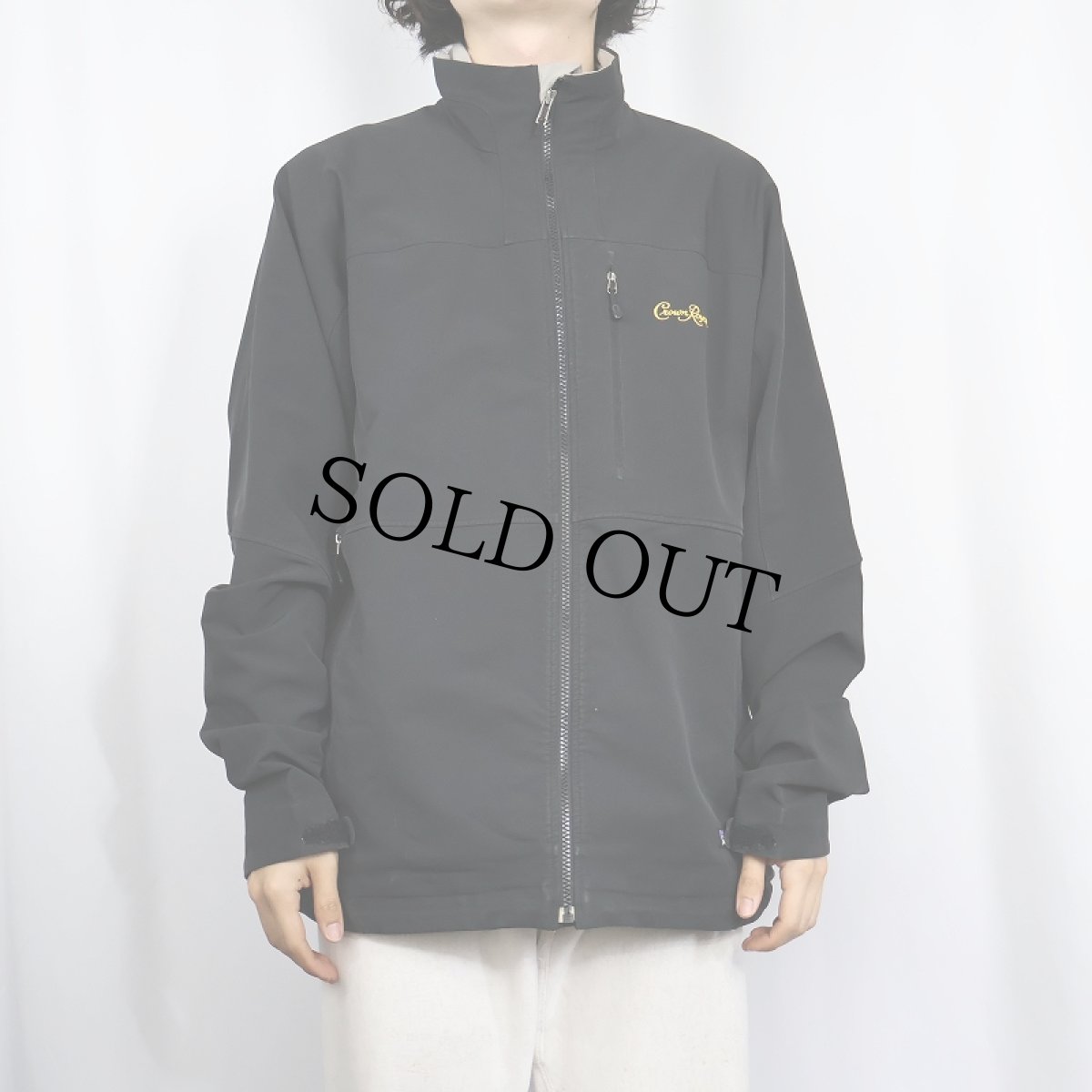 画像2: 2000's Patagonia "CROWN ROYAL" ロゴ刺繍 ソフトシェルジャケット BLACK XL (2)