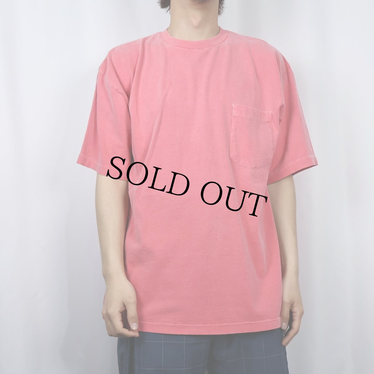 画像2: 90's BANANA REPUBLIC USA製 後染め 無地ポケットTシャツ M (2)