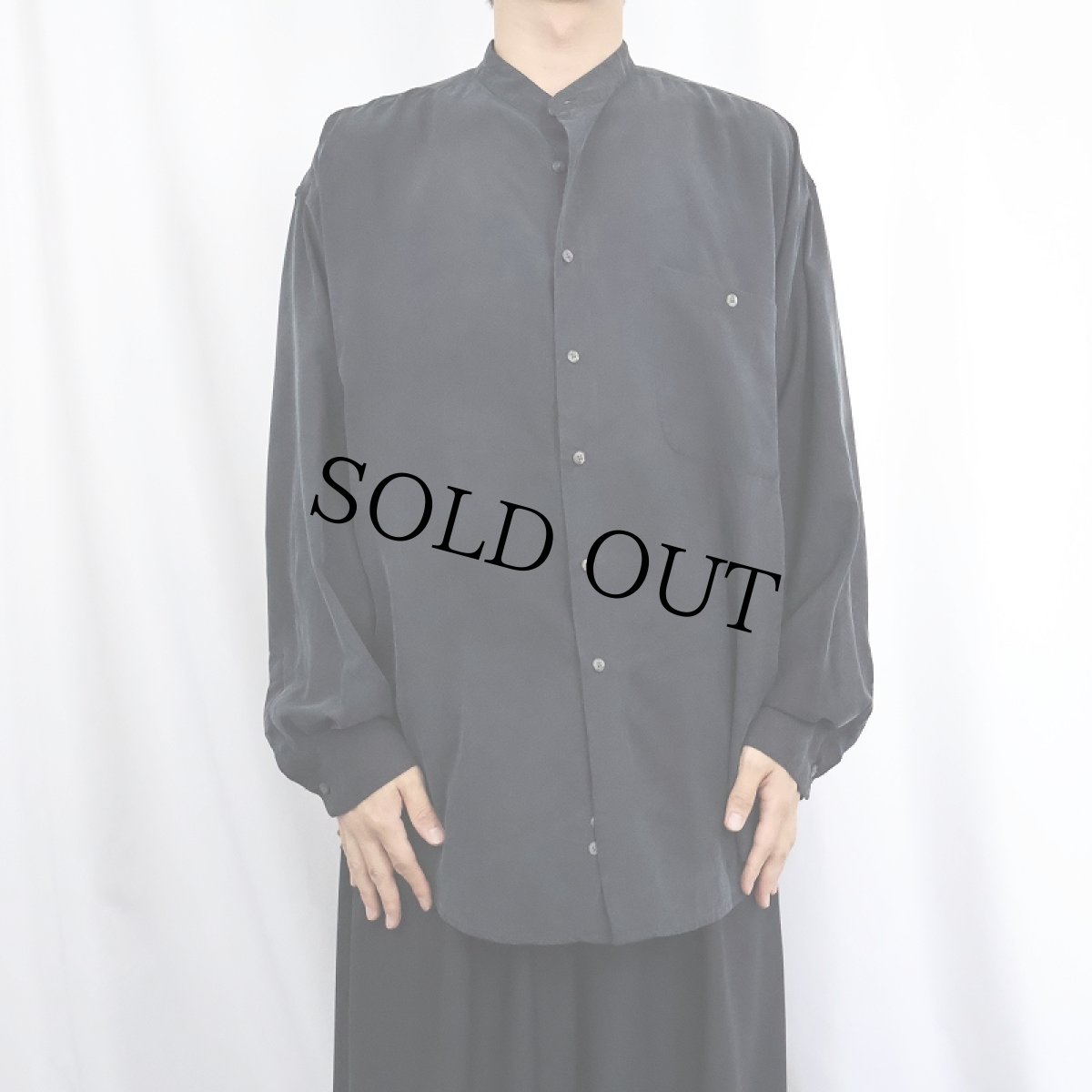 画像2: CHIAMARE シルク バンドカラーシャツ BLACK L (2)