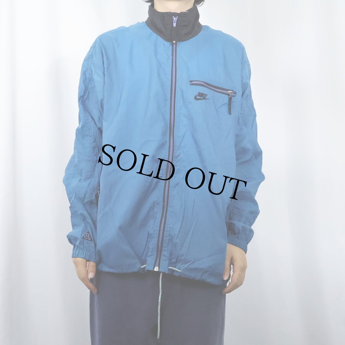 画像2: 90's NIKE ACG ロゴ刺繍 ナイロンジャケット L (2)
