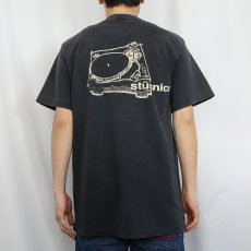 画像4: 80's STUSSY USA製 "STUSNICS" パロディプリントTシャツ BLACK L (4)