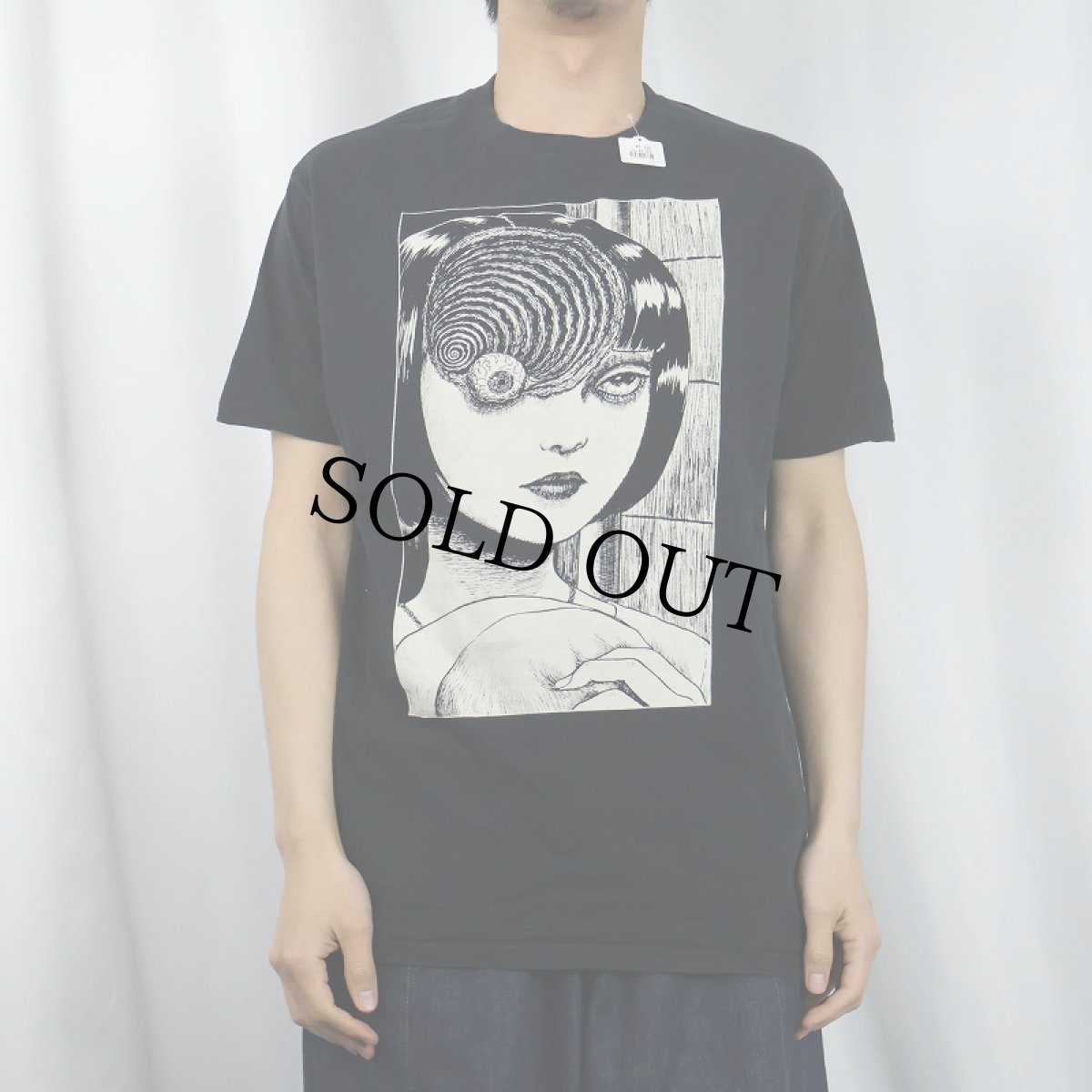 画像2: 伊藤潤二 "うずまき" ホラー漫画プリントTシャツ BLACK L (2)