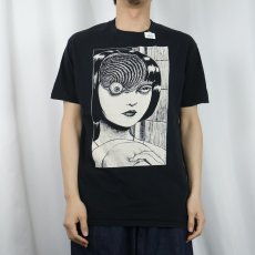 画像2: 伊藤潤二 "うずまき" ホラー漫画プリントTシャツ BLACK L (2)