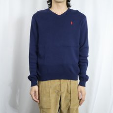画像2: POLO Ralph Lauren ロゴ刺繍 Vネック ピマコットンニットセーター NAVY M (2)