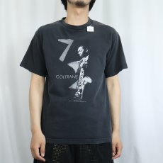 画像2: John Coltrane サックス奏者 プリントTシャツ BLACK  (2)