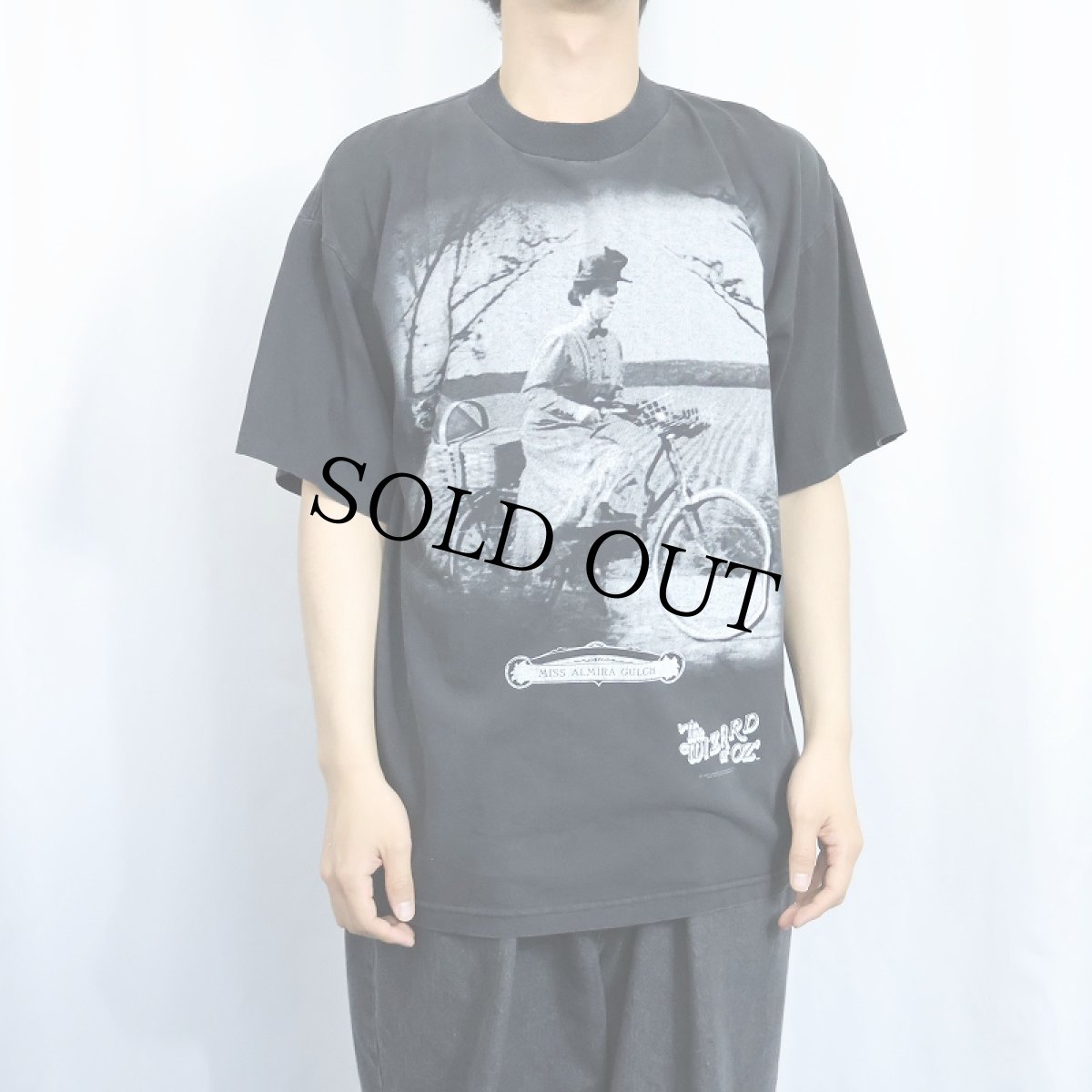 画像2: 90's STANLEY DESANTIS USA製 "The Wizard of Oz Miss Almira Gulch" ミュージカル映画プリントTシャツ BLACK L (2)