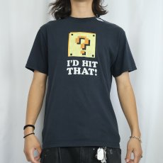 画像2: Nintendo SUPER MARIO "I'D HIT THAT!" ゲームプリントTシャツ BLACK  (2)