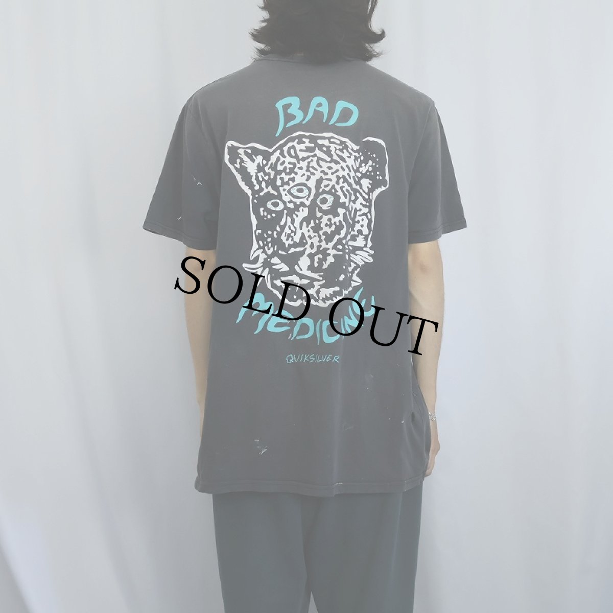 画像3: QUIKSILVER "Bad Medicine" プリントTシャツ (3)