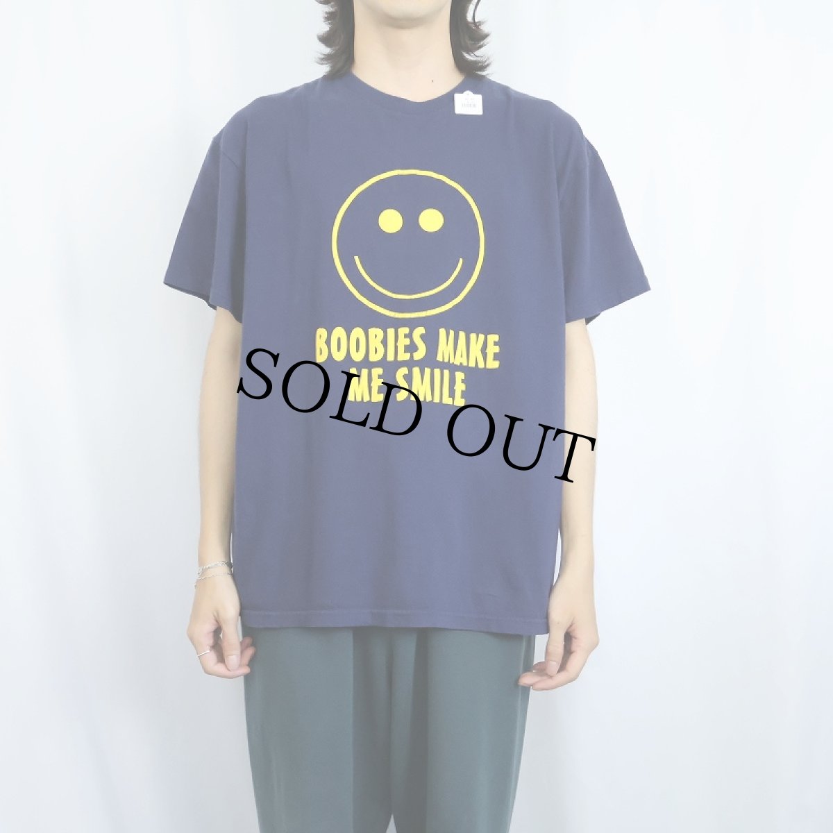画像2: "BOOBIES MAKE ME SMILE" スマイルプリント ジョークTシャツ NAVY XL (2)