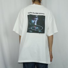 画像4: 90's QIAGEN USA製 "Explore the DNA Universe" バイオテクノロジー企業プリントTシャツ XXL (4)