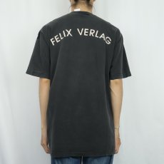 画像4: 90's adidas EQUIPMENT "FELIX VERLAG" フロッキープリント Tシャツ BLACK XL (4)