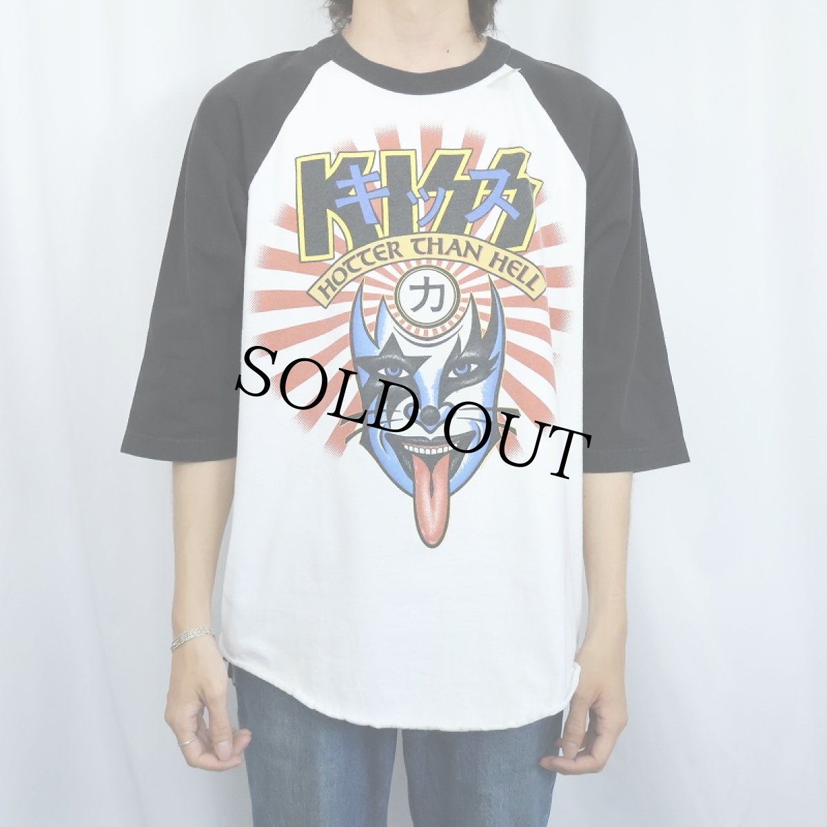 画像2: KISS "HOTTER THAN HELL" ヘヴィメタルバンドプリントラグランTシャツ XL (2)