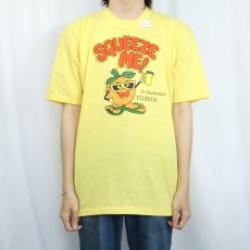 画像2: 70's "SQUEEZE ME" オレンジイラストプリントTシャツ XL  (2)
