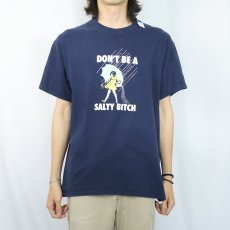 画像2: Morton Salt "DONT BE A SALTY BITCH" 塩メーカー プリントTシャツ NAVY (2)