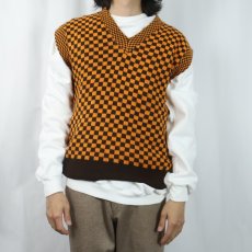 画像2: 70's Braten ENGLAND製 チェッカー柄 アクリルニットベスト L (2)
