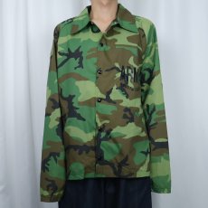 画像2: 80〜90's BROADWAY SPORTING GODDS USA製 ウッドランドカモ柄 ナイロンコーチジャケット XL (2)