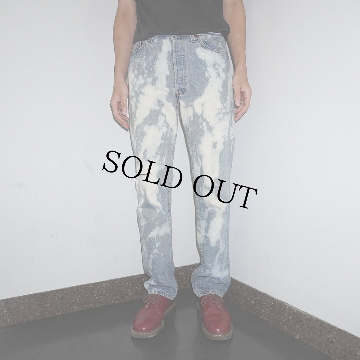 画像4: 90's Levi's 501 USA製 ブリーチ加工 デニムパンツ W28 (4)