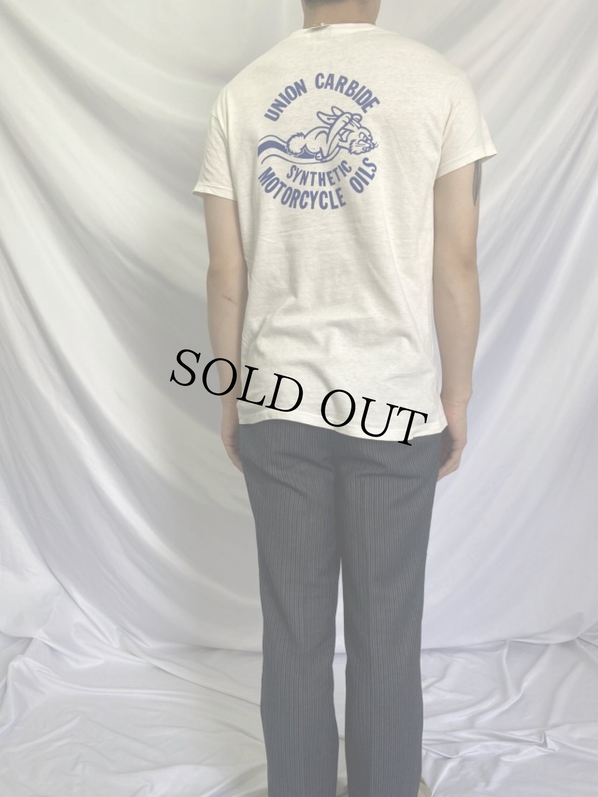 画像5: 70's UNION CARBIDE "...run with the rabbit" モーターサイクルオイル会社 イラストTシャツ L (5)