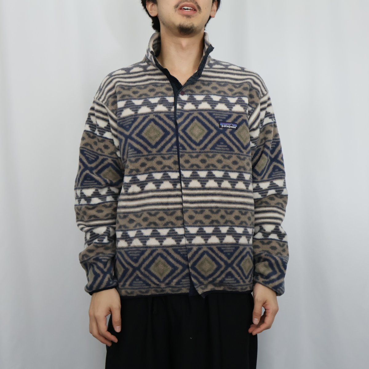 画像2: 90's Patagonia 総柄 リメイク フリースジャケット S (2)